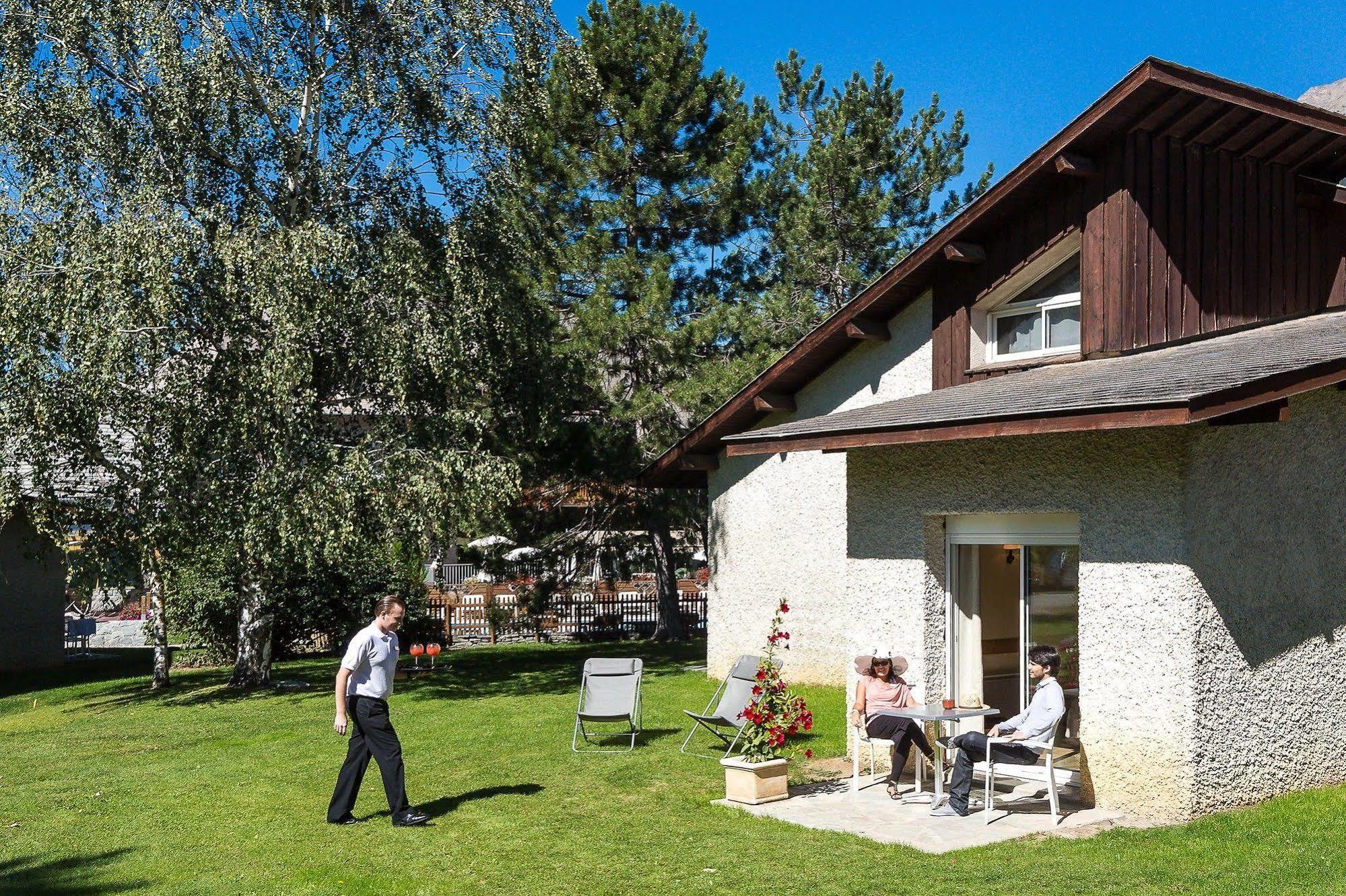 Hotel & Spa Les Bartavelles Crots Exterior foto